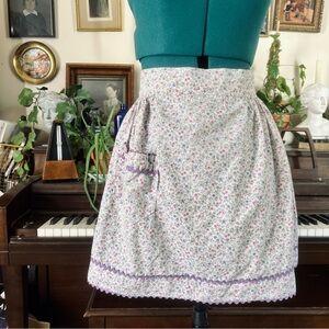 Vintage floral apron